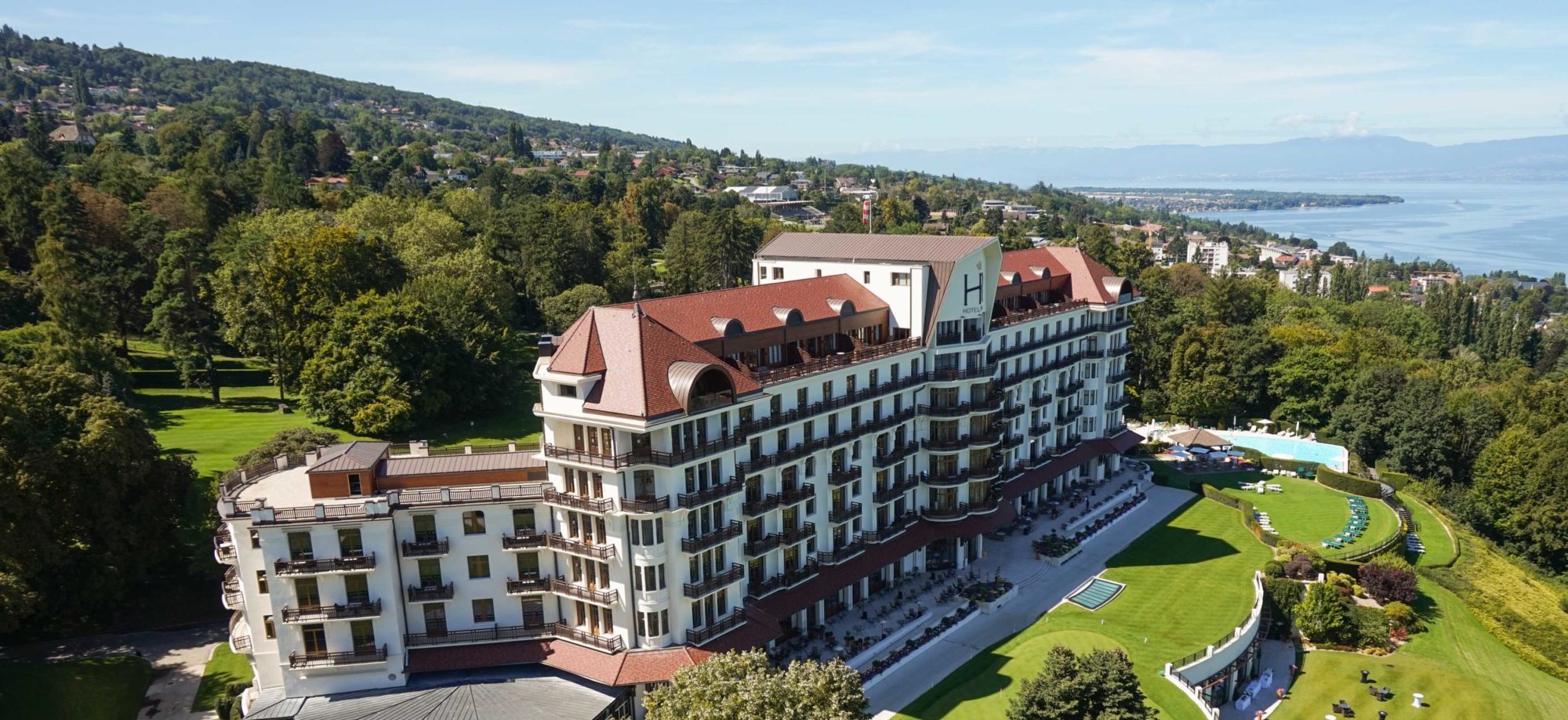Bowo • Hotel luxe 5 etoiles palace vue de haut