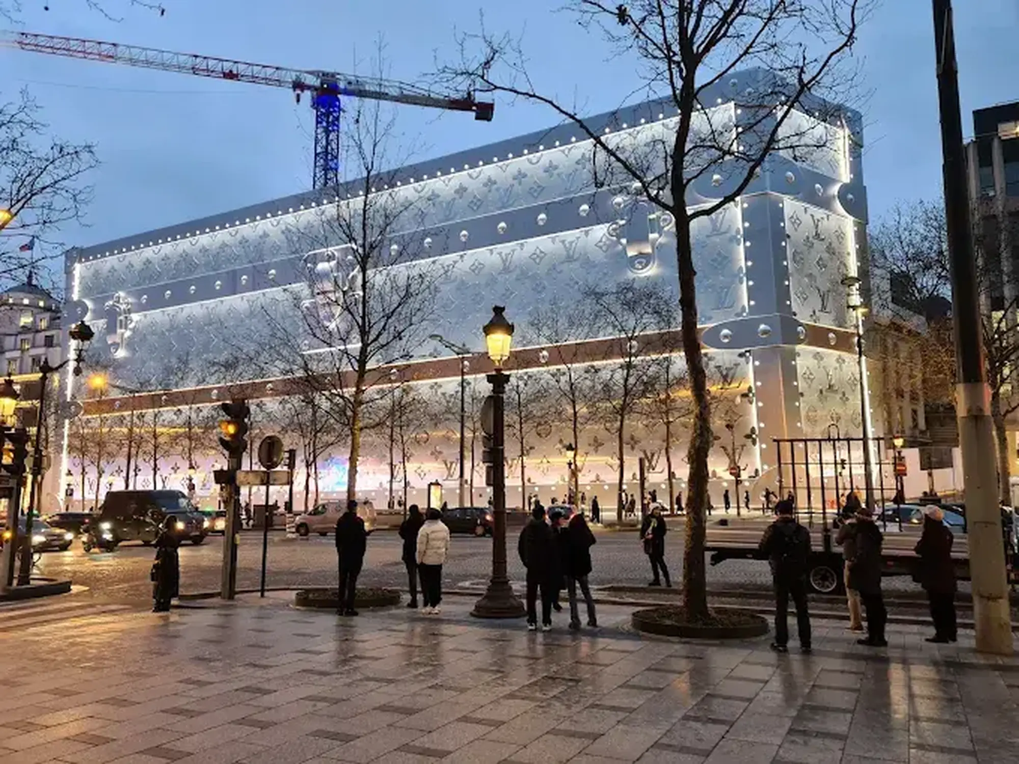 Bowo • New hotel opening louis vuitton